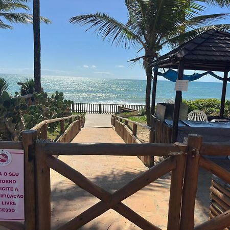 Flat Guarajuba 4 Quartos Terreo A Beira Mar - Pe Na Areia - Governanca Com Arrumadeira E Wi Fi Inclusos Camassari المظهر الخارجي الصورة