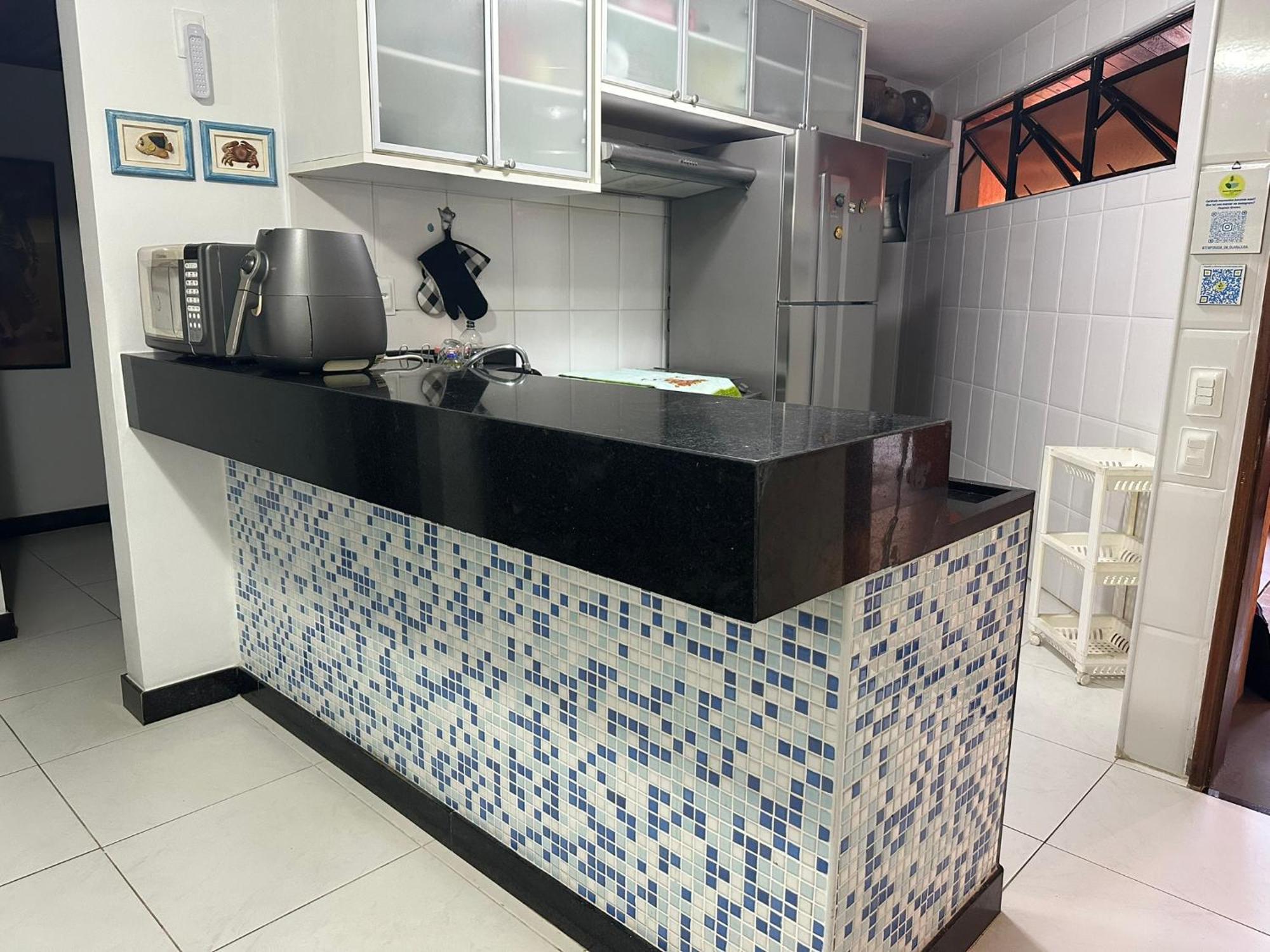 Flat Guarajuba 4 Quartos Terreo A Beira Mar - Pe Na Areia - Governanca Com Arrumadeira E Wi Fi Inclusos Camassari المظهر الخارجي الصورة