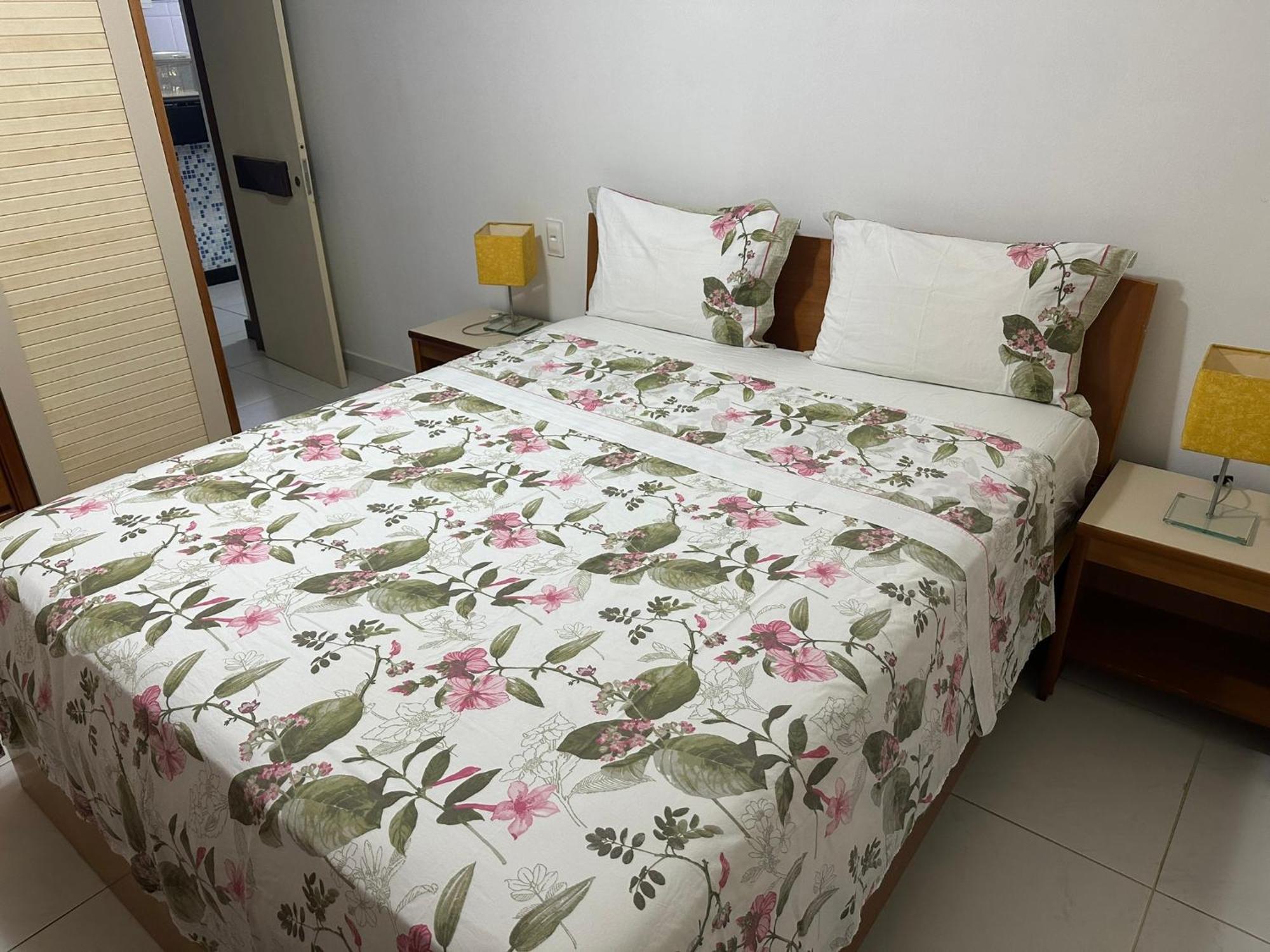 Flat Guarajuba 4 Quartos Terreo A Beira Mar - Pe Na Areia - Governanca Com Arrumadeira E Wi Fi Inclusos Camassari المظهر الخارجي الصورة
