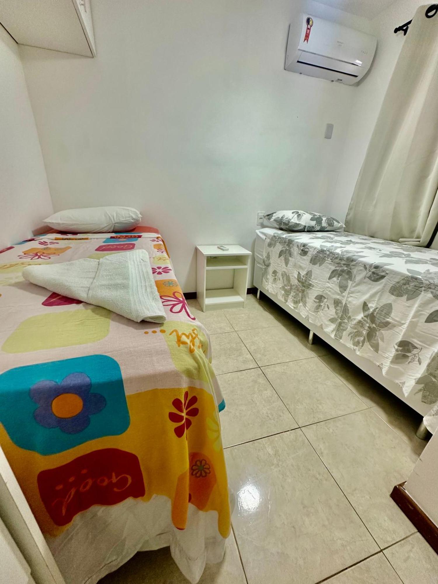Flat Guarajuba 4 Quartos Terreo A Beira Mar - Pe Na Areia - Governanca Com Arrumadeira E Wi Fi Inclusos Camassari المظهر الخارجي الصورة