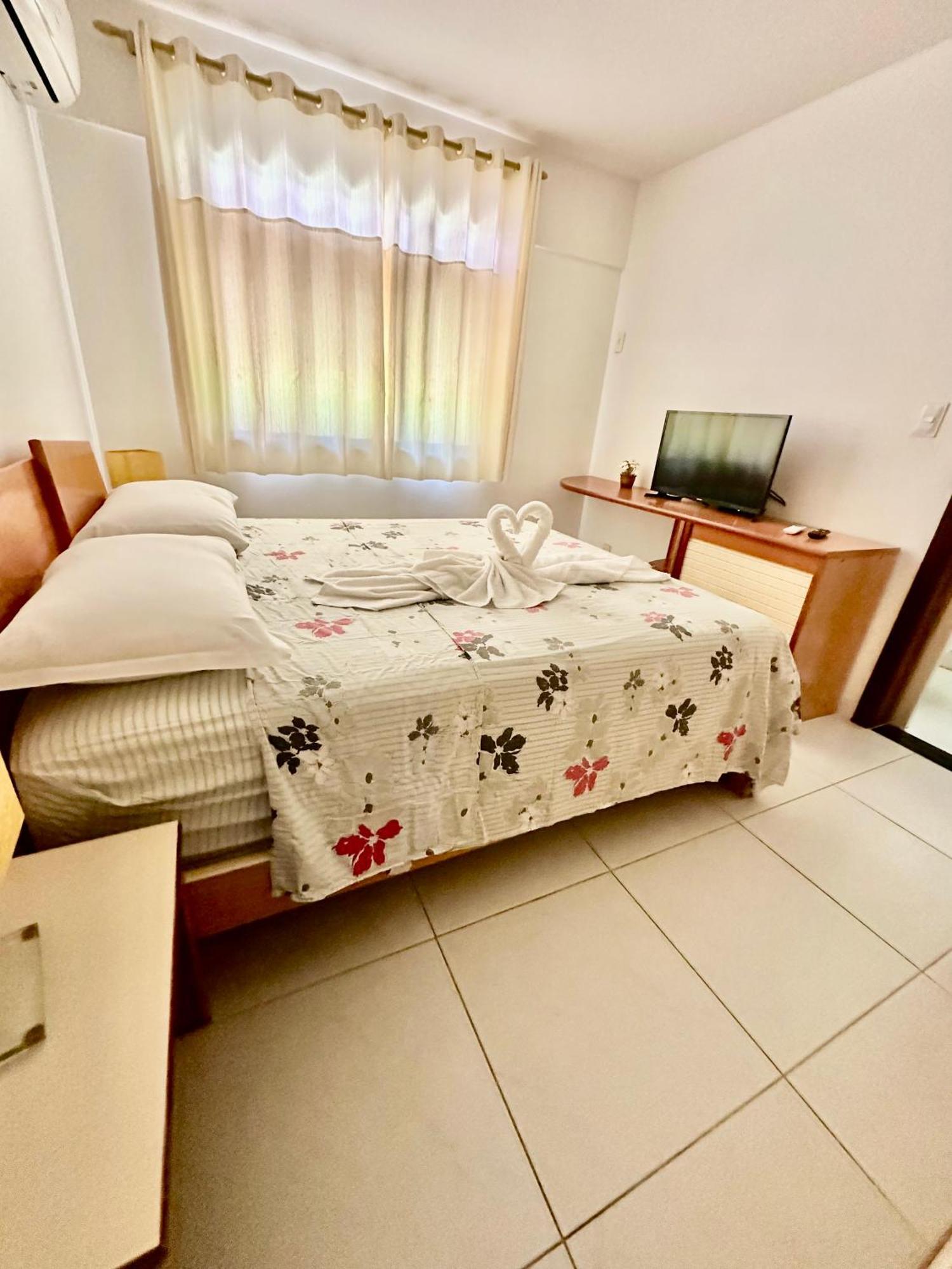 Flat Guarajuba 4 Quartos Terreo A Beira Mar - Pe Na Areia - Governanca Com Arrumadeira E Wi Fi Inclusos Camassari المظهر الخارجي الصورة